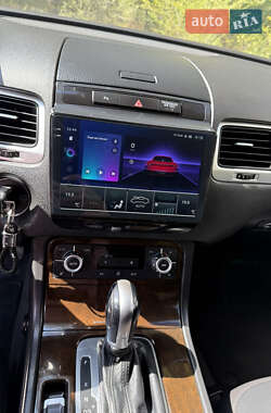 Внедорожник / Кроссовер Volkswagen Touareg 2014 в 