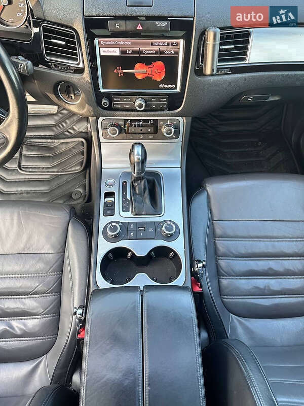 Позашляховик / Кросовер Volkswagen Touareg 2012 в Дніпрі фото 11 Позашляховик / Кросовер Volkswagen Touareg 2012 в Дніпрі