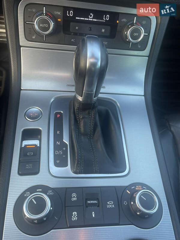 Позашляховик / Кросовер Volkswagen Touareg 2012 в Дніпрі фото 25 Позашляховик / Кросовер Volkswagen Touareg 2012 в Дніпрі