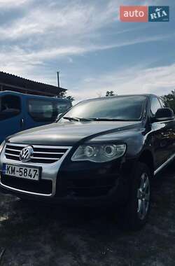 Позашляховик / Кросовер Volkswagen Touareg 2008 в Сумах