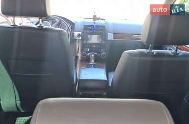 Позашляховик / Кросовер Volkswagen Touareg 2005 в 