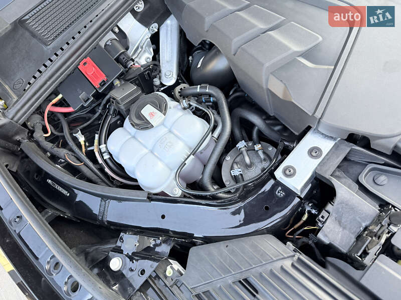 Внедорожник / Кроссовер Volkswagen Touareg 2019 в Ровно