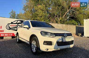 Внедорожник / Кроссовер Volkswagen Touareg 2011 в Черкассах