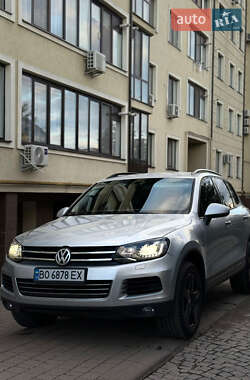 Позашляховик / Кросовер Volkswagen Touareg 2011 в Ужгороді