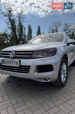 Внедорожник / Кроссовер Volkswagen Touareg 2012 в Краматорске