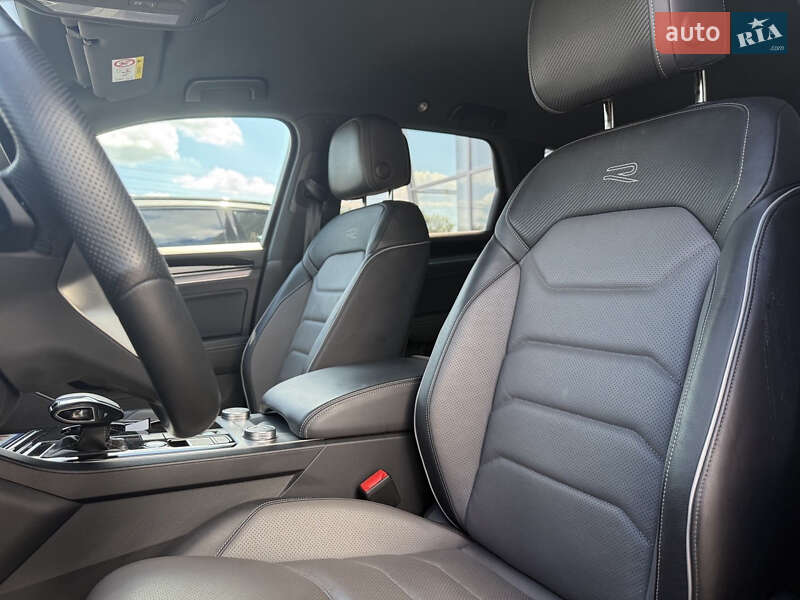 Внедорожник / Кроссовер Volkswagen Touareg 2023 в Черновцах