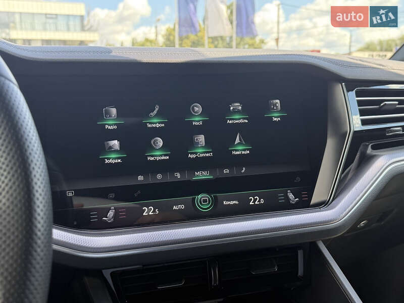 Внедорожник / Кроссовер Volkswagen Touareg 2023 в Черновцах