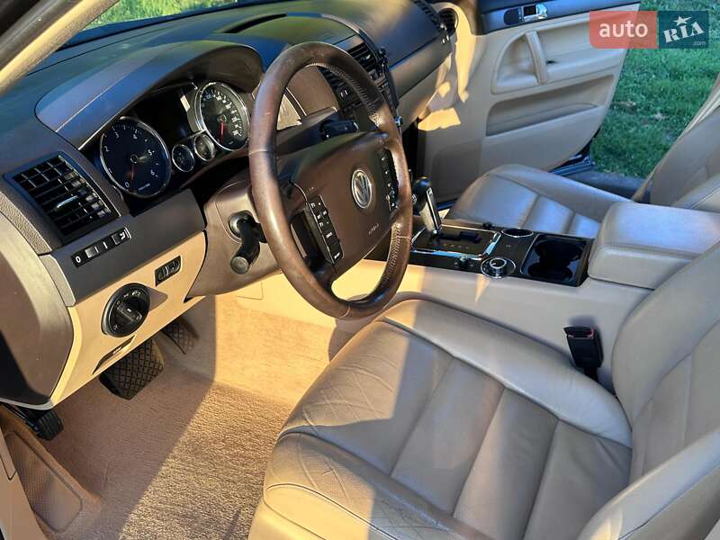 Внедорожник / Кроссовер Volkswagen Touareg 2007 в Черновцах
