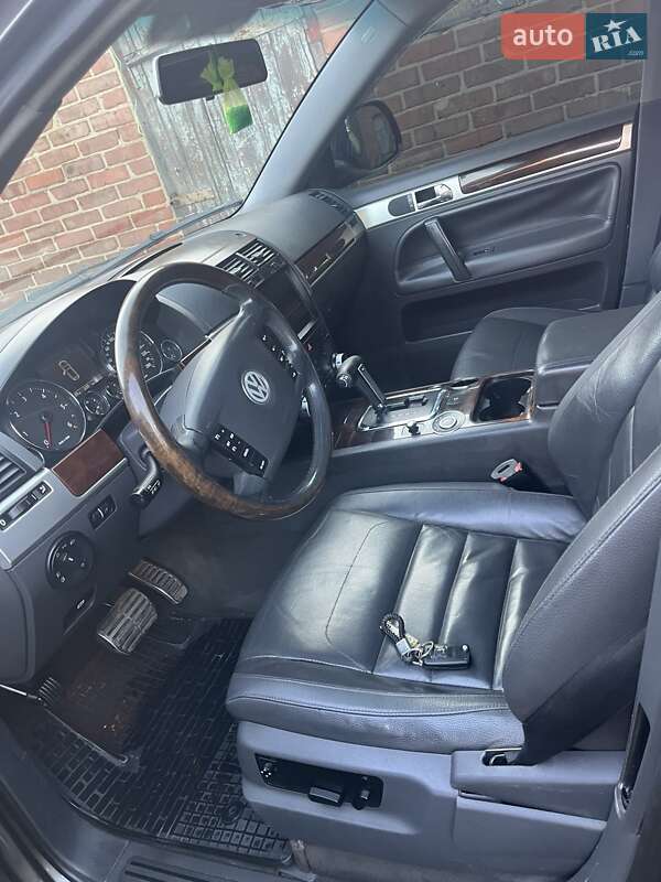 Внедорожник / Кроссовер Volkswagen Touareg 2008 в Славянске