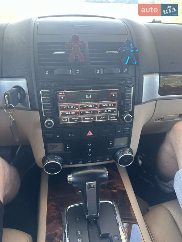 Внедорожник / Кроссовер Volkswagen Touareg 2008 в Овруче