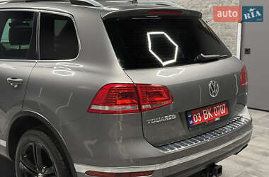 Внедорожник / Кроссовер Volkswagen Touareg 2016 в 