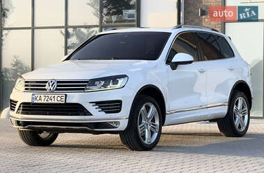 Внедорожник / Кроссовер Volkswagen Touareg 2015 в Тернополе
