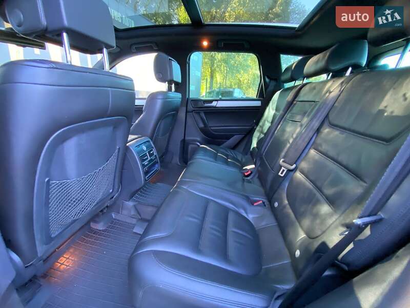 Внедорожник / Кроссовер Volkswagen Touareg 2014 в Хмельницком фото 32 Внедорожник / Кроссовер Volkswagen Touareg 2014 в Хмельницком