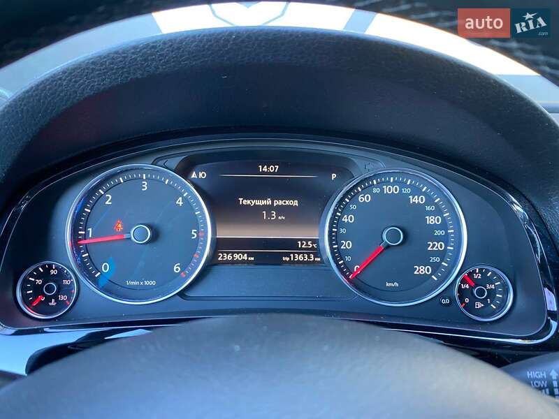 Внедорожник / Кроссовер Volkswagen Touareg 2014 в Хмельницком фото 19 Внедорожник / Кроссовер Volkswagen Touareg 2014 в Хмельницком