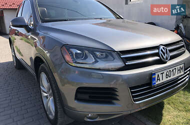 Позашляховик / Кросовер Volkswagen Touareg 2013 в Івано-Франківську