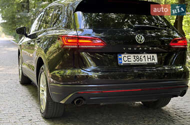 Внедорожник / Кроссовер Volkswagen Touareg 2019 в 