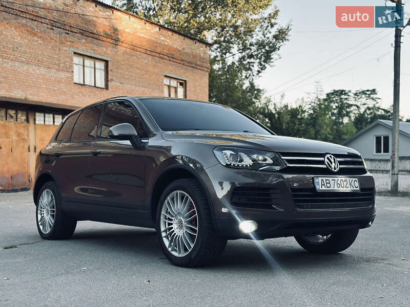 Позашляховик / Кросовер Volkswagen Touareg 2010 в Вінниці