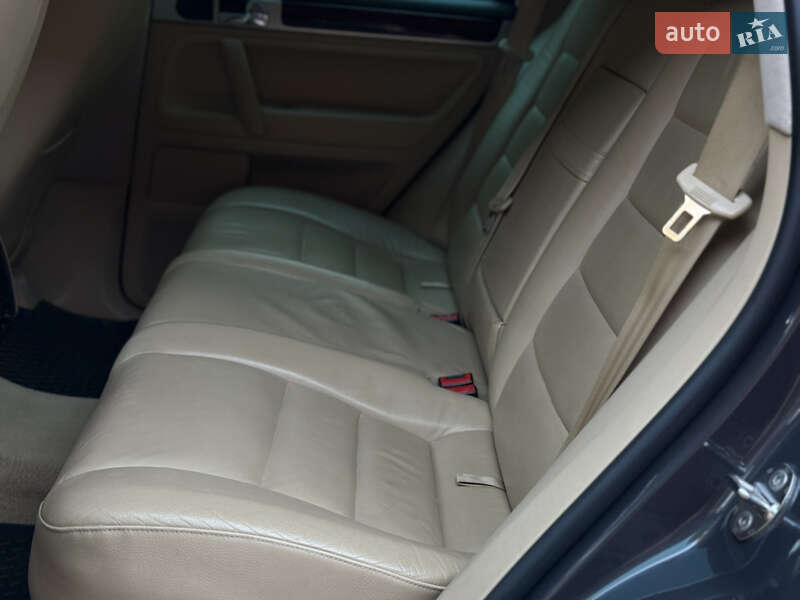 Внедорожник / Кроссовер Volkswagen Touareg 2008 в Смеле