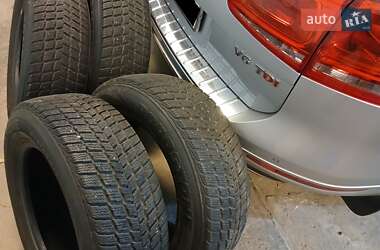 Внедорожник / Кроссовер Volkswagen Touareg 2012 в 