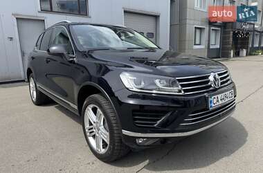 Позашляховик / Кросовер Volkswagen Touareg 2014 в Києві