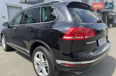 Позашляховик / Кросовер Volkswagen Touareg 2014 в  фото 9 Позашляховик / Кросовер Volkswagen Touareg 2014 в