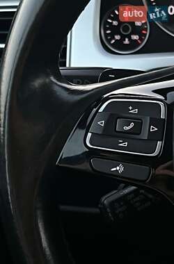 Позашляховик / Кросовер Volkswagen Touareg 2014 в  фото 50 Позашляховик / Кросовер Volkswagen Touareg 2014 в