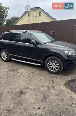 Позашляховик / Кросовер Volkswagen Touareg 2013 в Києві
