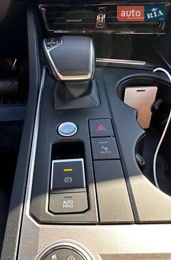 Внедорожник / Кроссовер Volkswagen Touareg 2021 в 
