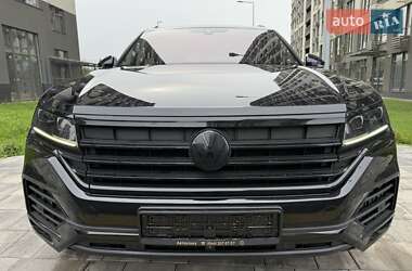 Внедорожник / Кроссовер Volkswagen Touareg 2021 в Киеве