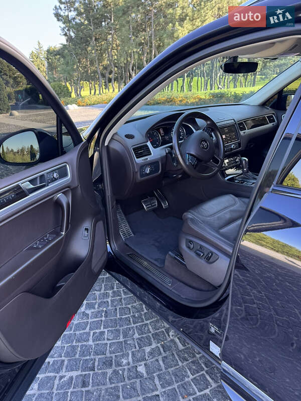 Внедорожник / Кроссовер Volkswagen Touareg 2018 в Днепре фото 9 Внедорожник / Кроссовер Volkswagen Touareg 2018 в Днепре