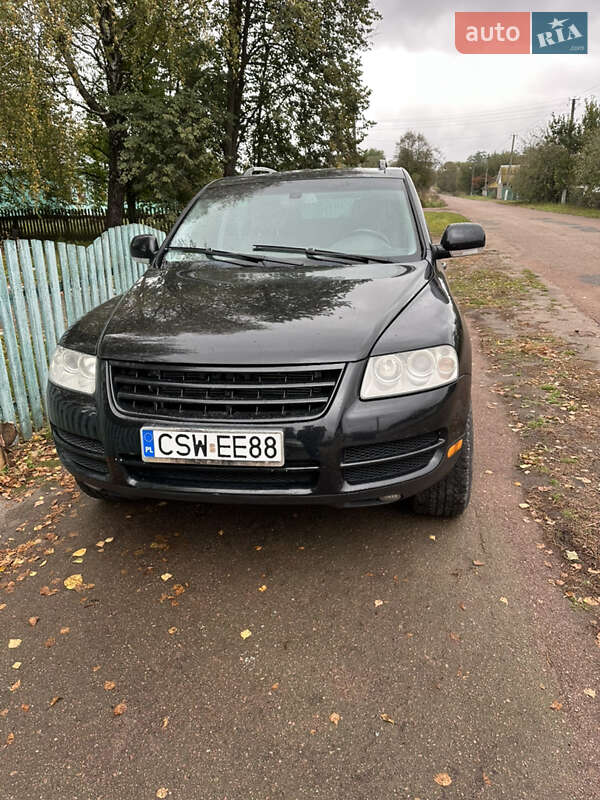 Внедорожник / Кроссовер Volkswagen Touareg 2003 в 