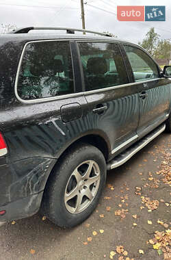 Внедорожник / Кроссовер Volkswagen Touareg 2003 в 