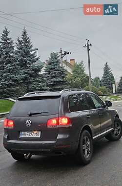 Внедорожник / Кроссовер Volkswagen Touareg 2007 в 