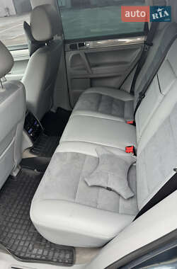 Внедорожник / Кроссовер Volkswagen Touareg 2006 в 