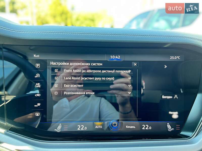 Внедорожник / Кроссовер Volkswagen Touareg 2020 в Чернигове