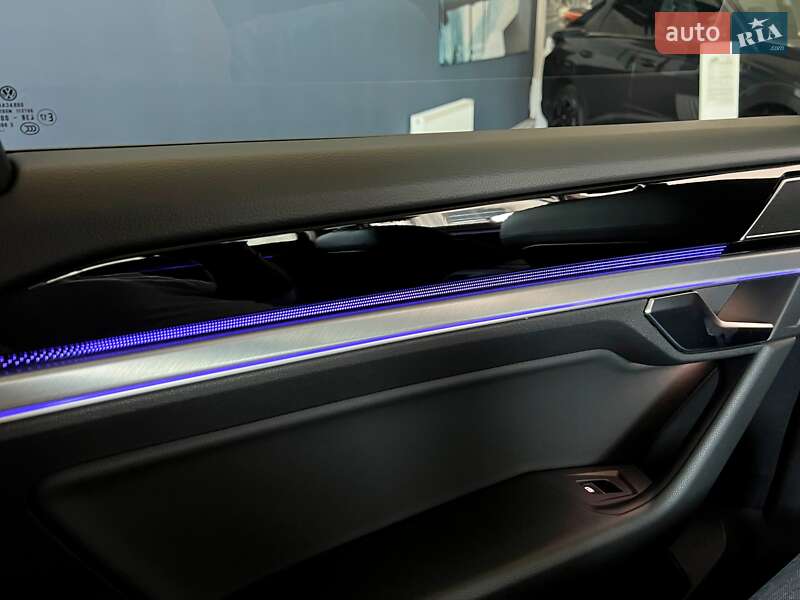 Внедорожник / Кроссовер Volkswagen Touareg 2020 в Чернигове