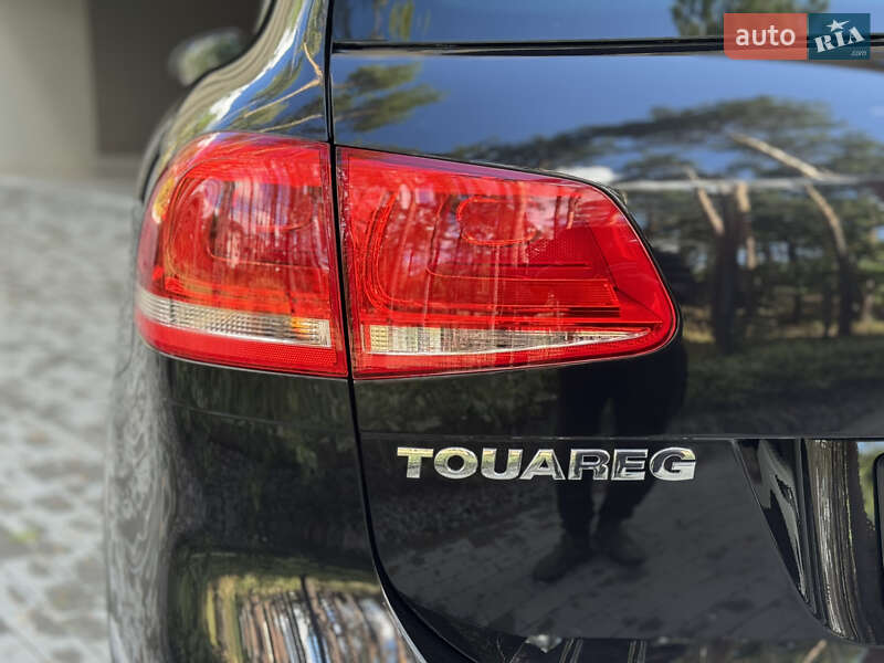 Внедорожник / Кроссовер Volkswagen Touareg 2015 в Киеве фото 16 Внедорожник / Кроссовер Volkswagen Touareg 2015 в Киеве