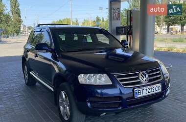 Внедорожник / Кроссовер Volkswagen Touareg 2005 в 