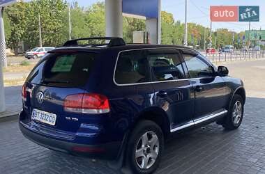 Внедорожник / Кроссовер Volkswagen Touareg 2005 в 