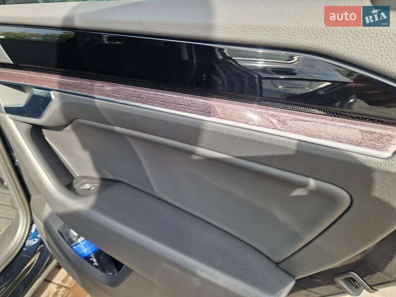 Внедорожник / Кроссовер Volkswagen Touareg 2021 в Днепре