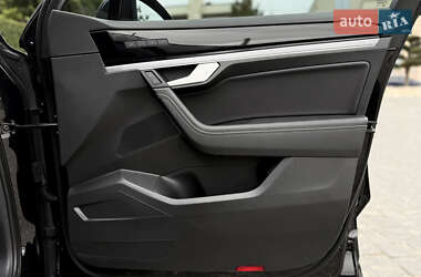 Внедорожник / Кроссовер Volkswagen Touareg 2022 в 