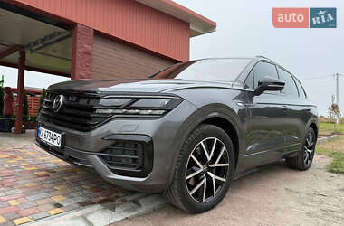 Внедорожник / Кроссовер Volkswagen Touareg 2023 в Киеве