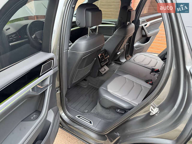 Внедорожник / Кроссовер Volkswagen Touareg 2023 в Киеве фото 24 Внедорожник / Кроссовер Volkswagen Touareg 2023 в Киеве