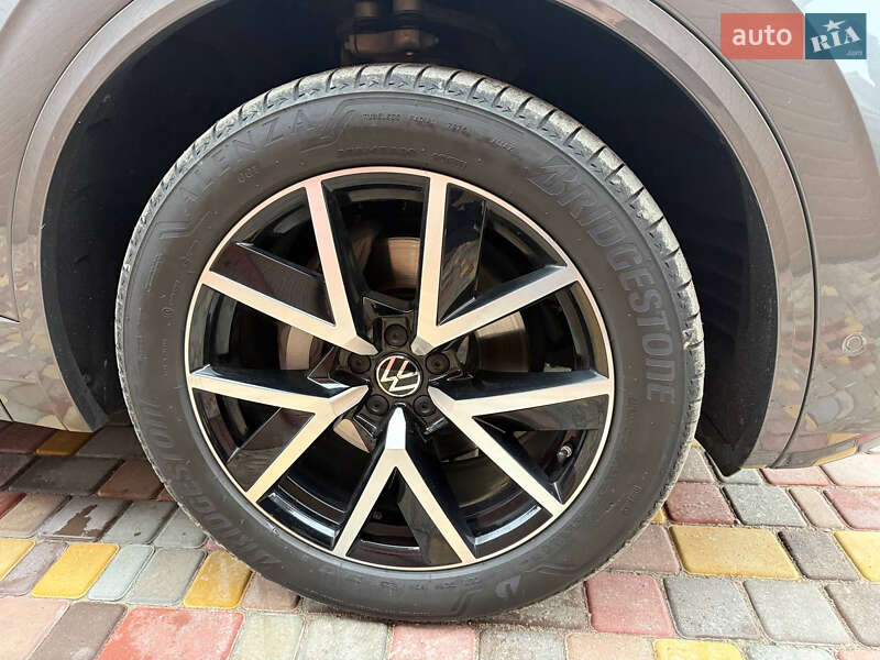 Внедорожник / Кроссовер Volkswagen Touareg 2023 в Киеве фото 34 Внедорожник / Кроссовер Volkswagen Touareg 2023 в Киеве