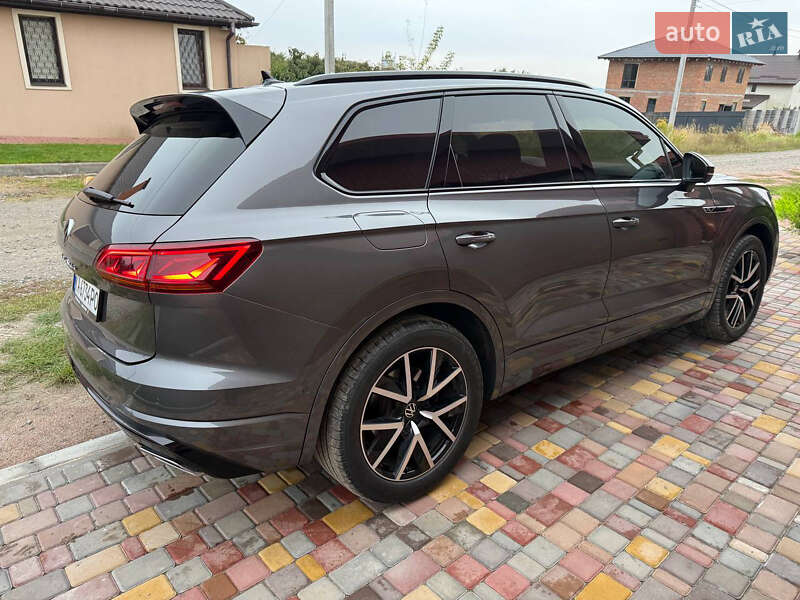 Внедорожник / Кроссовер Volkswagen Touareg 2023 в Киеве