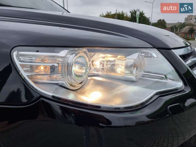 Внедорожник / Кроссовер Volkswagen Touareg 2009 в Виннице