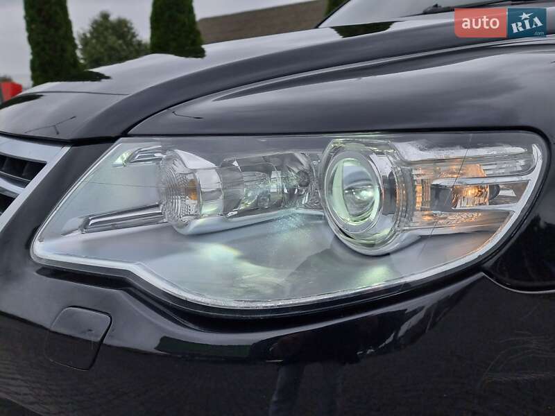 Внедорожник / Кроссовер Volkswagen Touareg 2009 в Виннице