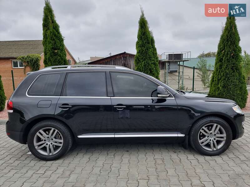 Внедорожник / Кроссовер Volkswagen Touareg 2009 в Виннице