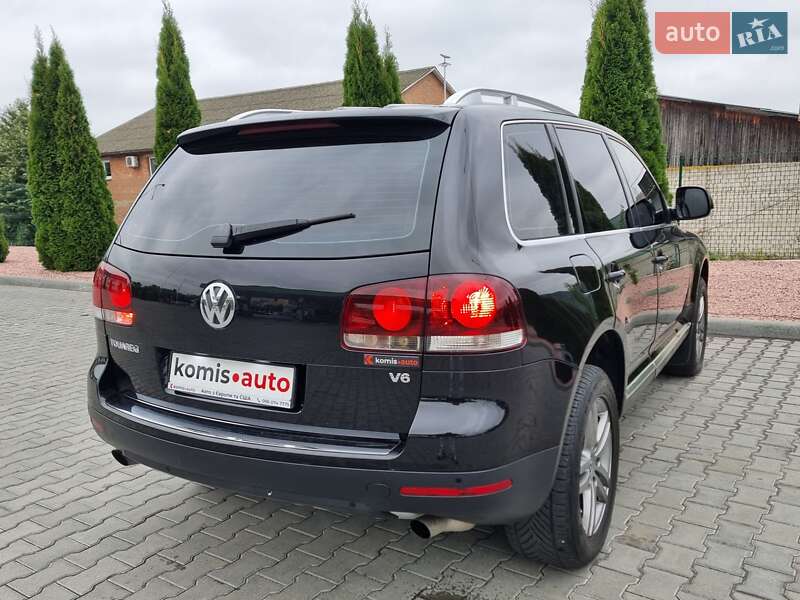 Внедорожник / Кроссовер Volkswagen Touareg 2009 в Виннице