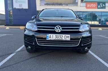 Внедорожник / Кроссовер Volkswagen Touareg 2011 в 